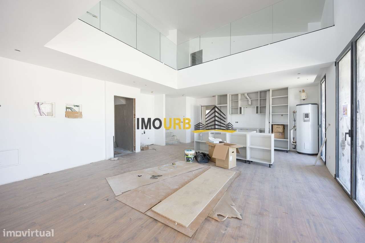 Apartamento T1 Duplex em Santa Clara – Leiria-2