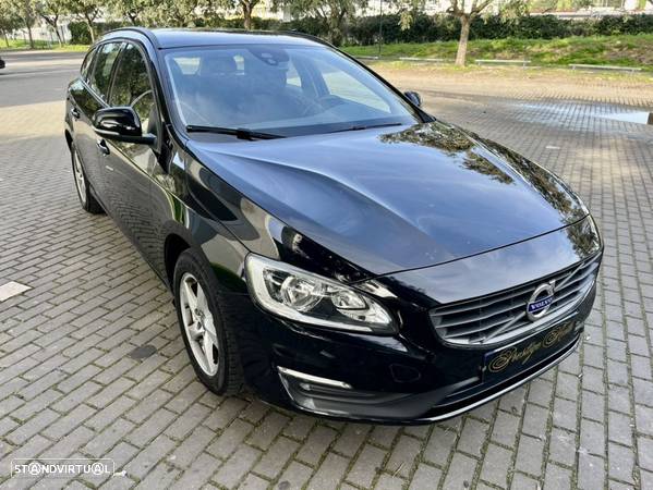 Volvo V60 2.0 D2 Momentum Drive Geartronic - 12