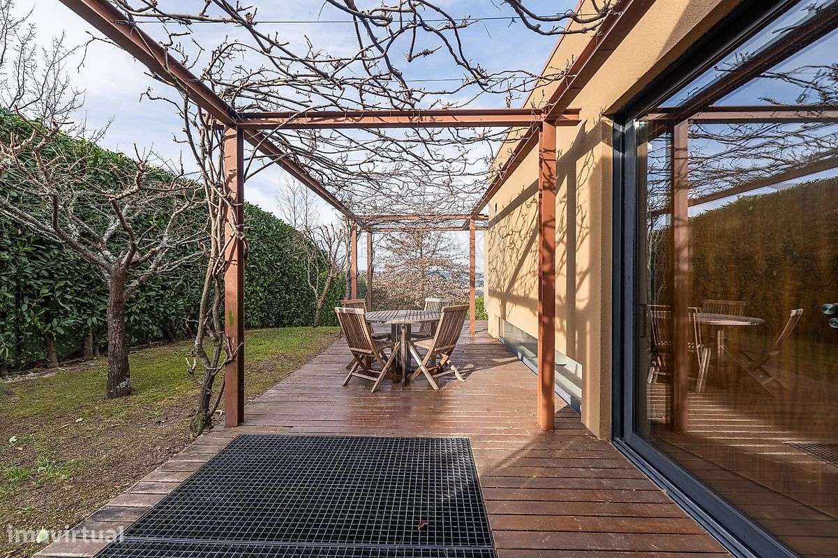 Moradia T5 para venda-13