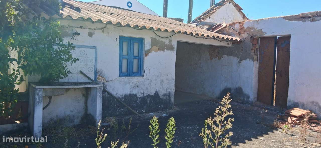 Moradia para recuperar em Frade de Cima / Alpiarça-Almeirim - Grande imagem: 4/11