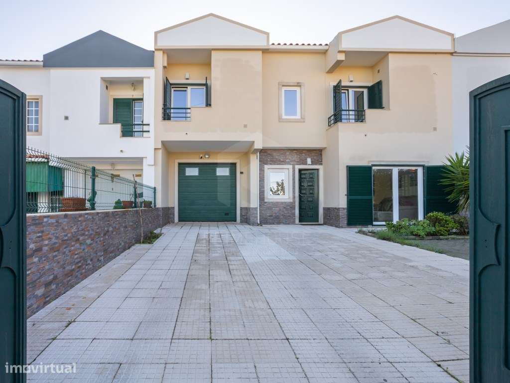 Moradia T4 em Azeitão - Grande imagem: 2/54