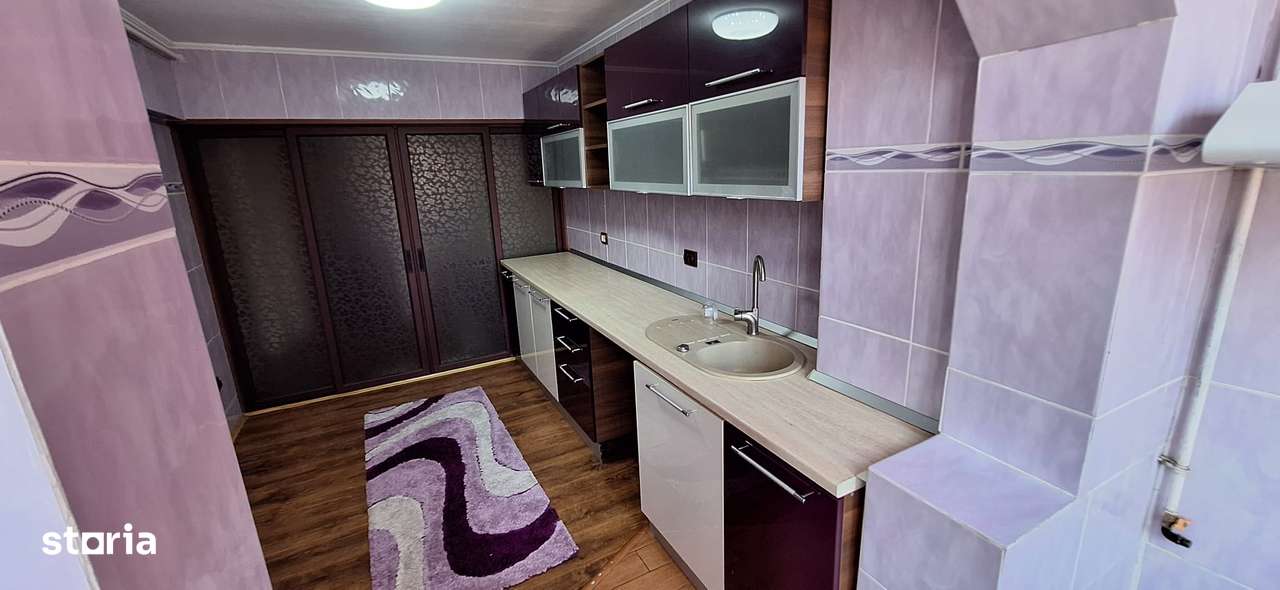 De Vanzare Apartament cu 3 camere zona Vidin - Imagine principală: 3/13