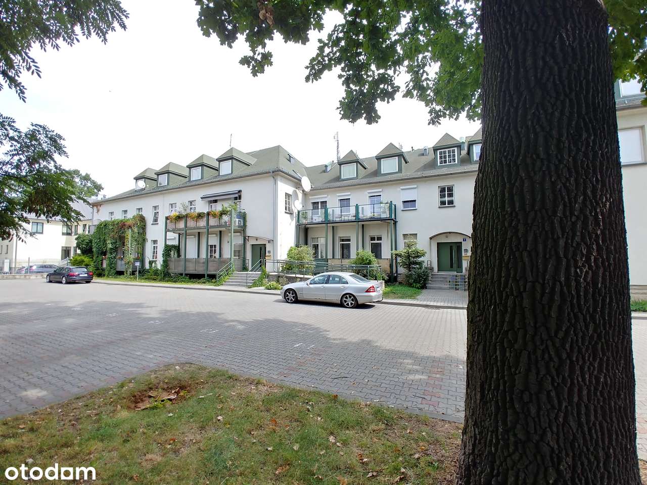 Mieszkanie 2 pokoje , teren zamknięty , atrakcyjna cena-0