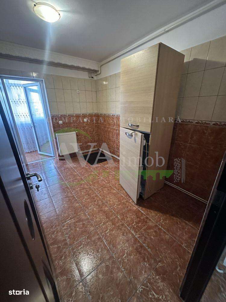 Apartament 2 camere decomandat, zona Mioritei - Imagine principală: 4/8