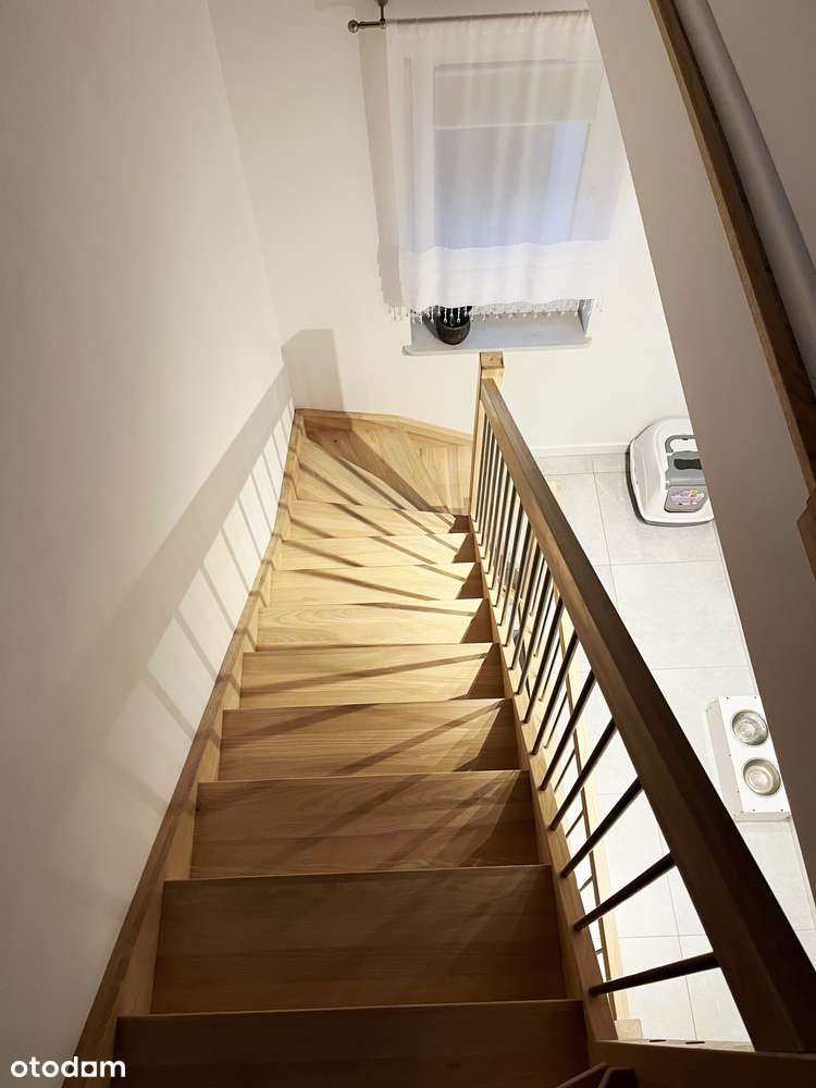 Duży apartament w czterorodzinnym budynku-11