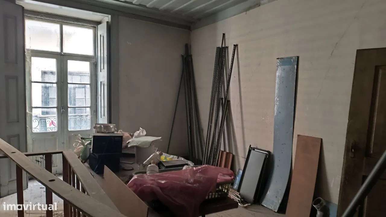 Prédio para Recuperar na Baixa de Coimbra-8