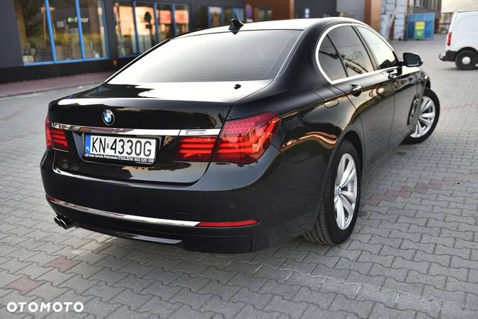 BMW Seria 7 730d xDrive Edition Exclusive - 15