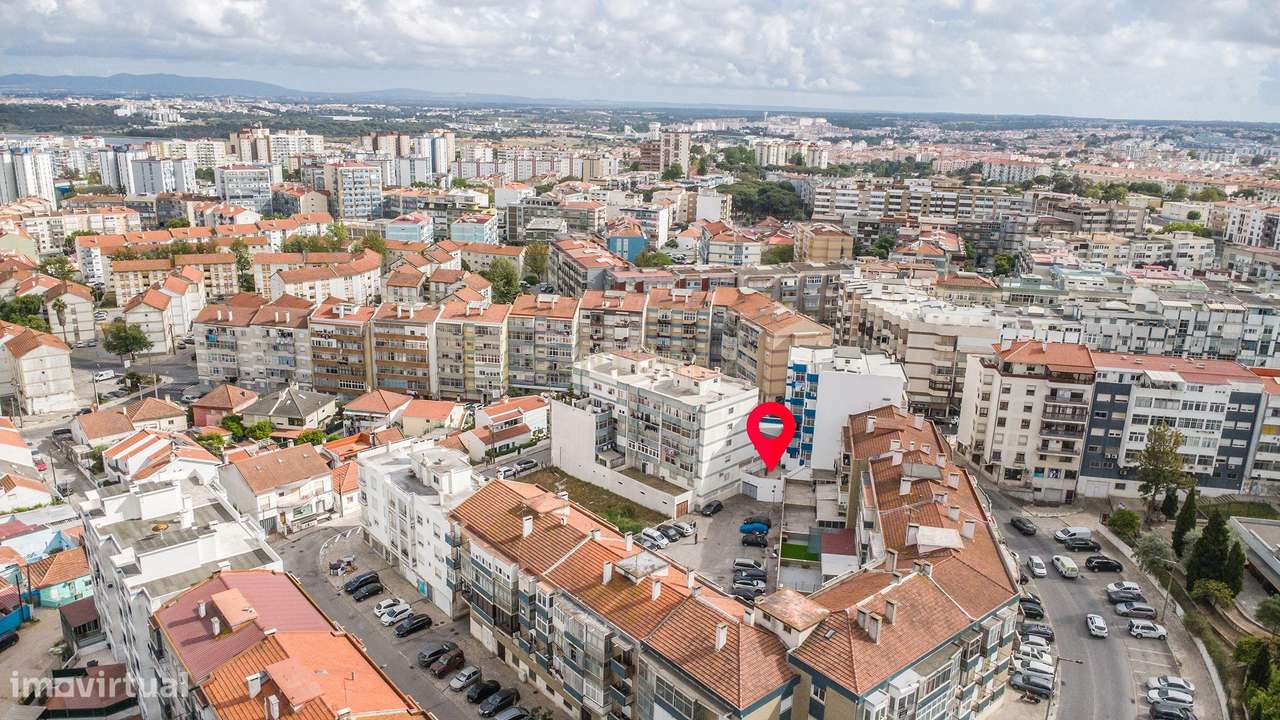 Garagem em Laranjeiro, Almada - Oportunidade Única-15