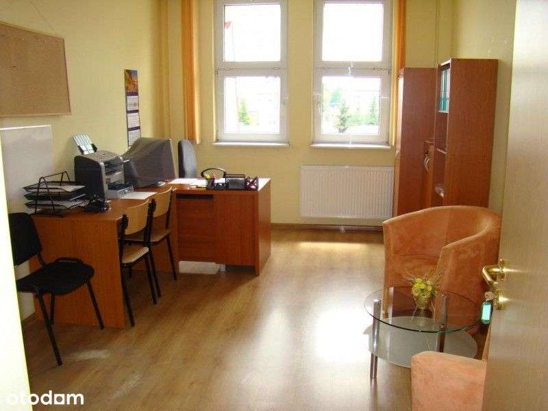 Nieruchomość z parkingiem w doskonałej lokalizacji - Pełny obrazek: 4/11