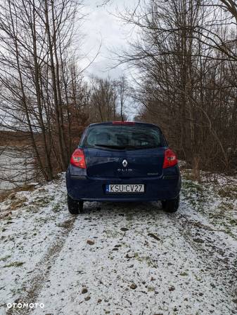 Renault Clio 1.2 16V Authentique - 6