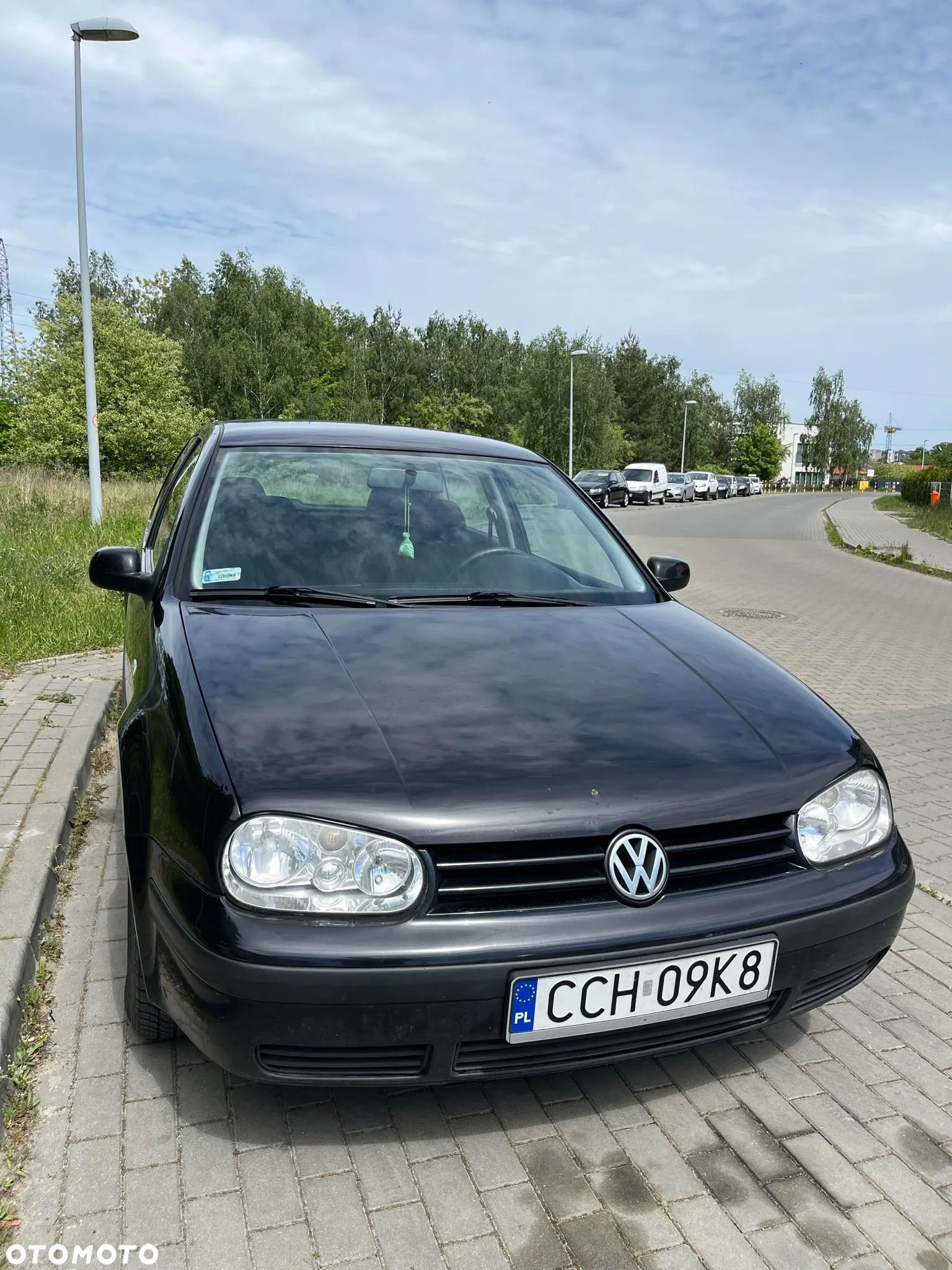 Volkswagen Golf - 1