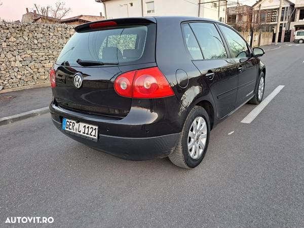 Volkswagen Golf 1.6 Highline - 14