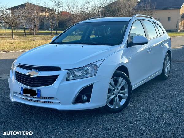 Chevrolet Cruze 1.7 DOHC LTZ + - 2