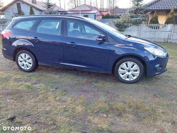 Ford Focus 1.6 Edition - 5