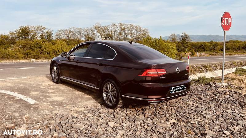 Volkswagen Passat 2.0 BiTDI DSG 4Mot Highline - 39