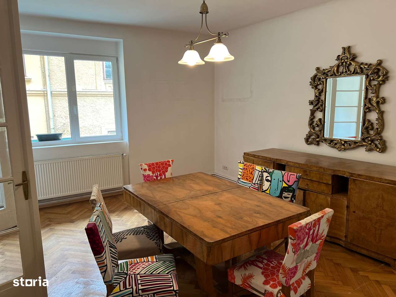 Apartament spatios in Centrul Istoric - 102mp, 3camere, 2bai si balcon-2