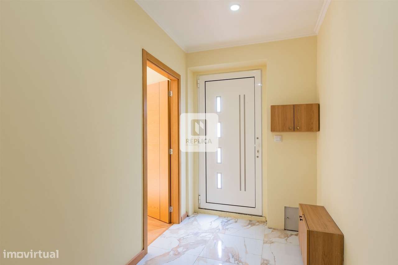 Moradia remodelada em Campanhã. - Grande imagem: 2/35