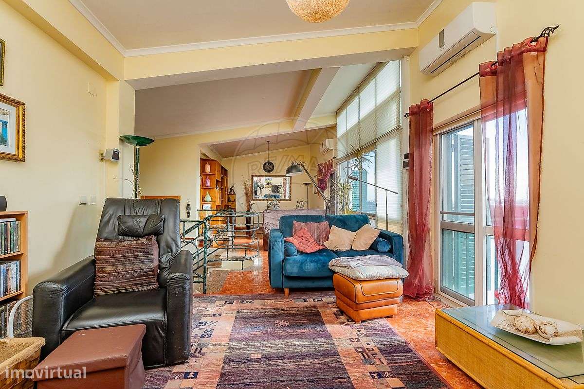 Moradia T5 para venda-10