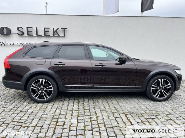 Volvo V90 Cross Country - 5