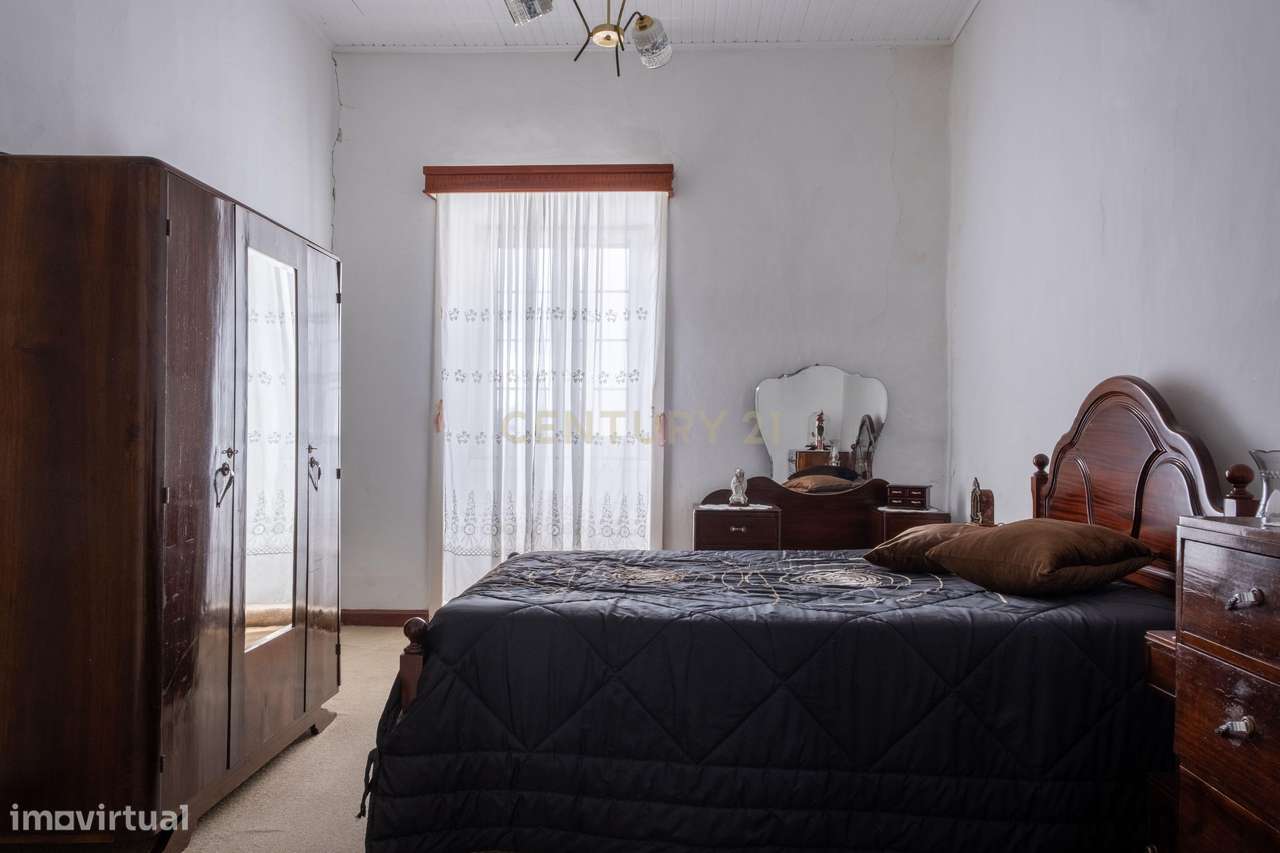 Moradia T2 com Quintal no Centro da Ribeira Grande-6