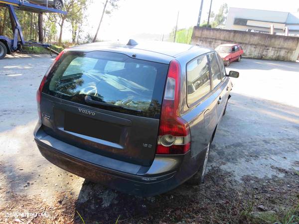 Volvo V50 1.6 D (110Cv) de 2005 - Peças Usadas (8735) - 4