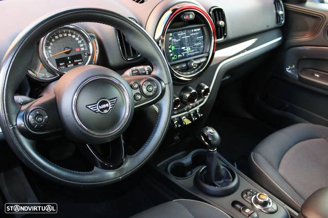 MINI Countryman Cooper SE ALL4 Auto - 27