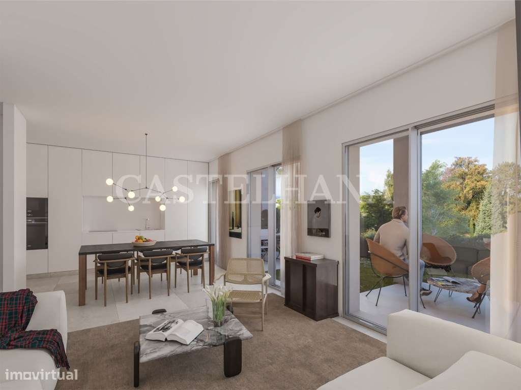 Apartamento T5 com terraço e estacionamento na Caparica - Grande imagem: 3/24