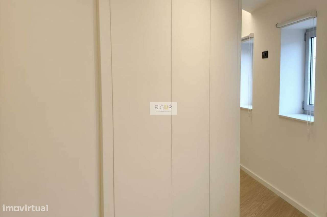 Apartamento T3 em Matosinhos, junto ao metro, pronto a habitar.-22
