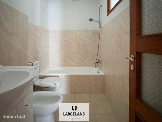 Apartamento T3 + 1 - Pedrouços-9