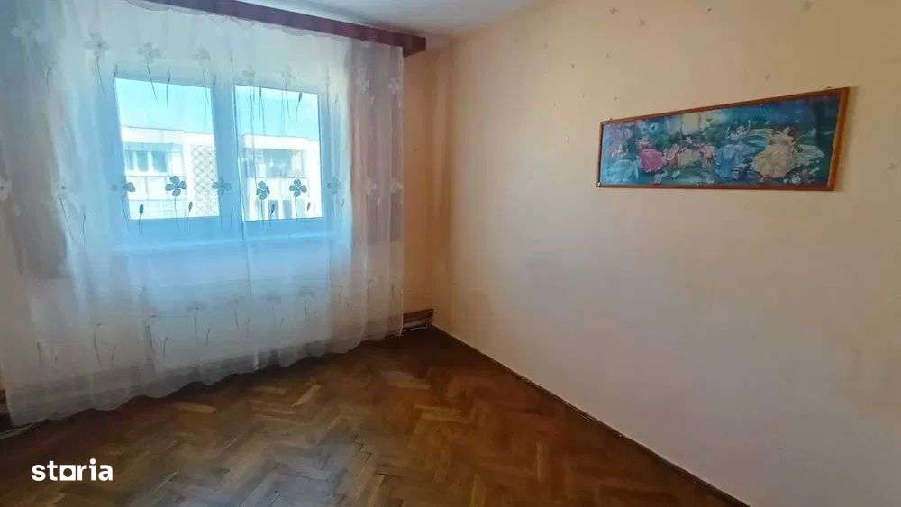 Apartament 4 camere, spre vanzare, in Dambu - Imagine principală: 3/8