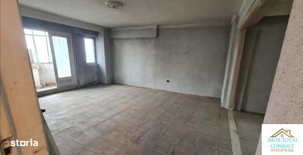 Apartament 3 camere zona Calea bucuresti, U-uri.