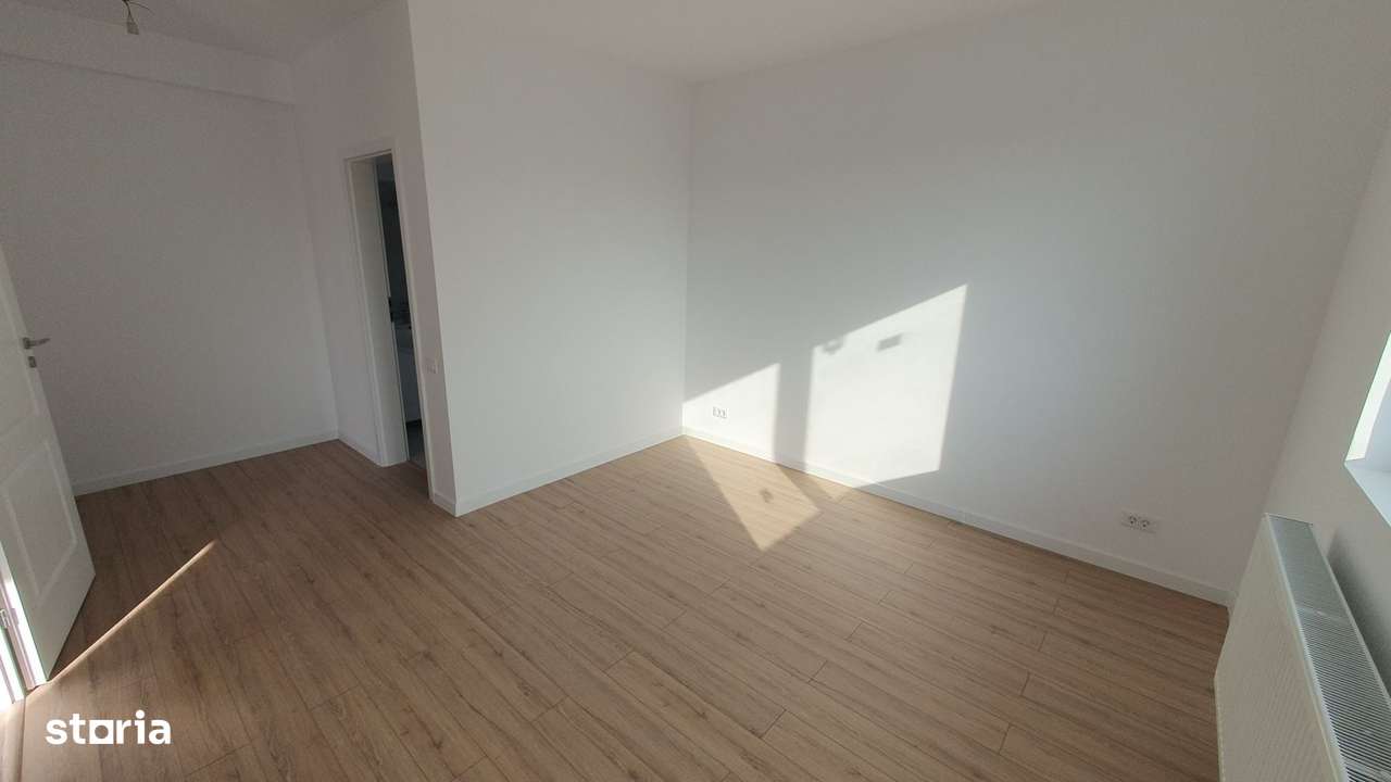 Casa dintre lacuri, Crevedia, cartier nou.-10