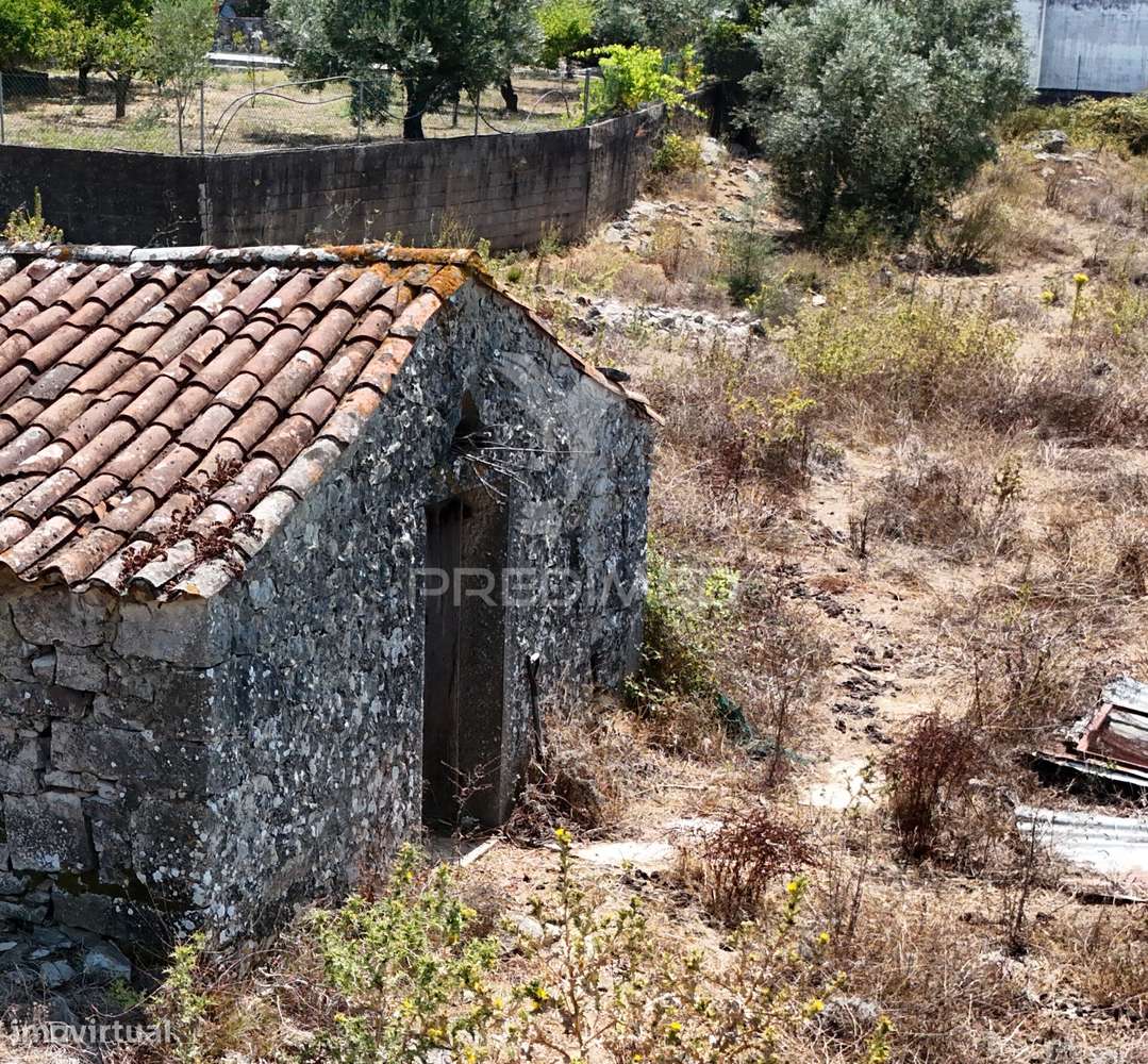 Terreno situado em Porto de Mós - Grande imagem: 4/5
