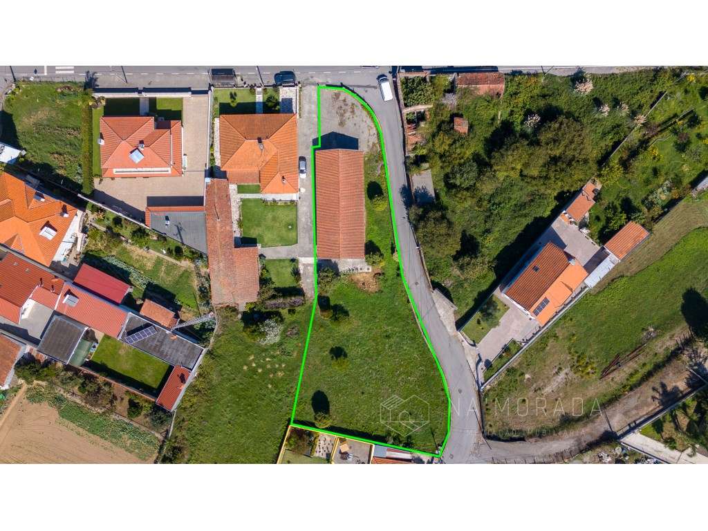 Armazém para venda na Rua de Beire, São João de Ver-16