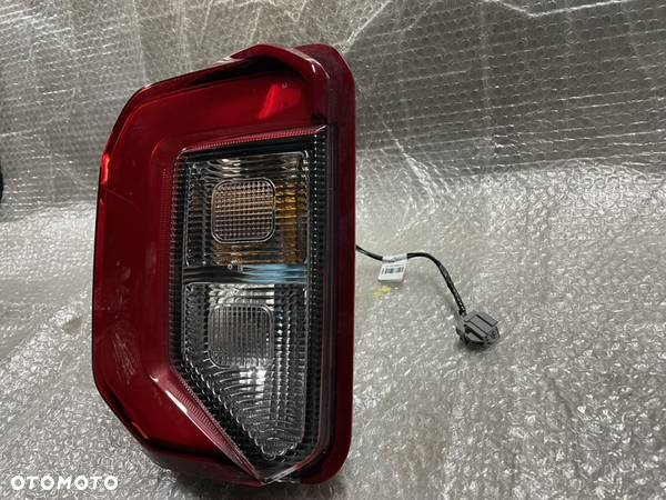 LAMPA TYŁ LEWA FORD EXPLORER LB5B-13405. 2019- - 2