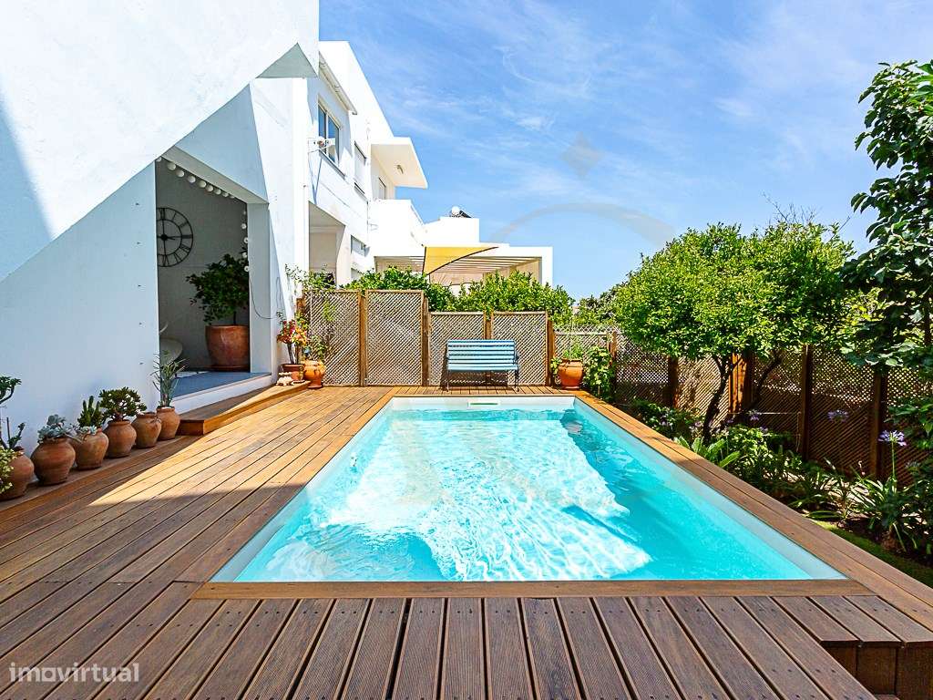 Moradia com Garagem, Piscina, Jardim e amplos Terraços, para venda ...-42