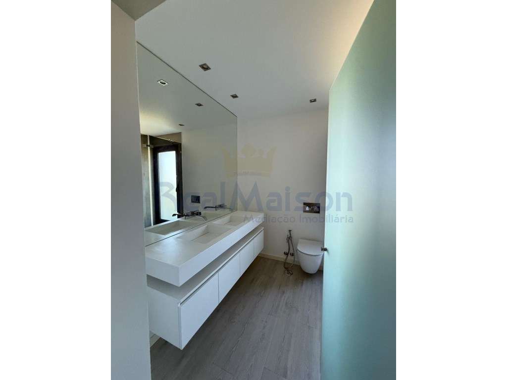 Excelente Moradia de Luxo c/ 7 quartos, Piscina e Jardim-20