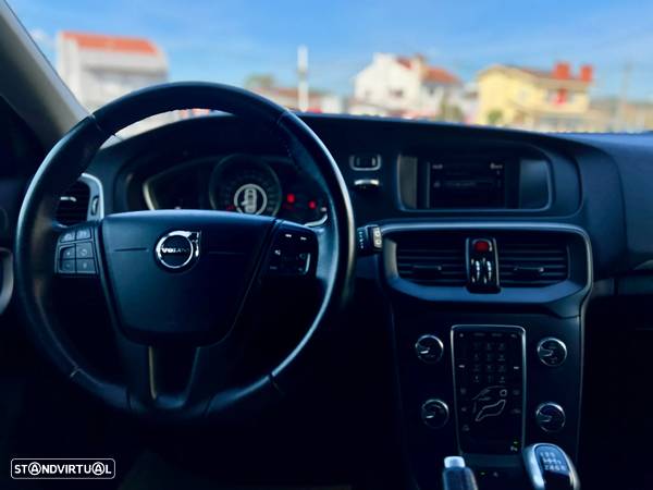 Volvo V40 2.0 D2 Momentum - 17