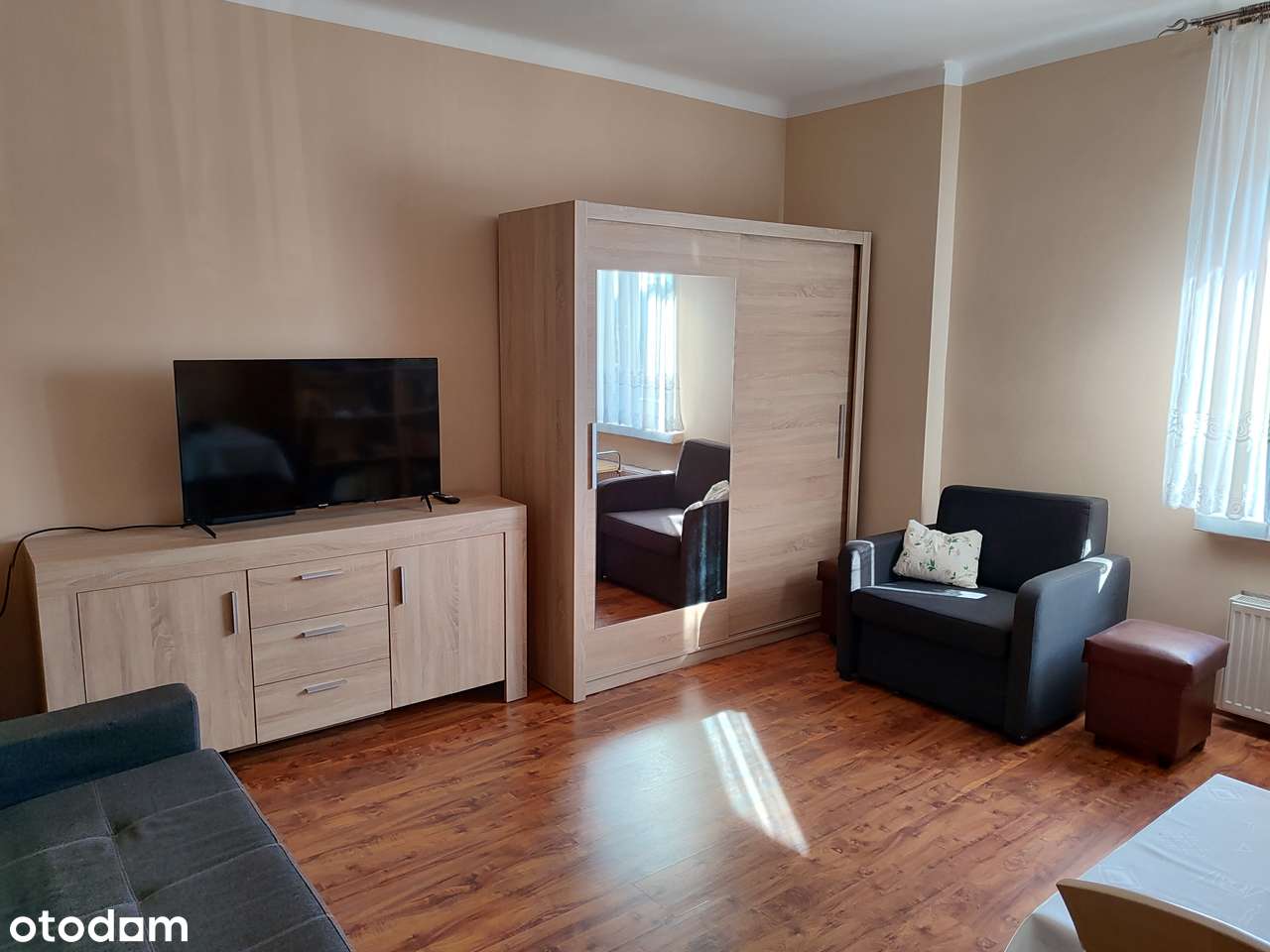 Przestronna kawalerka-8