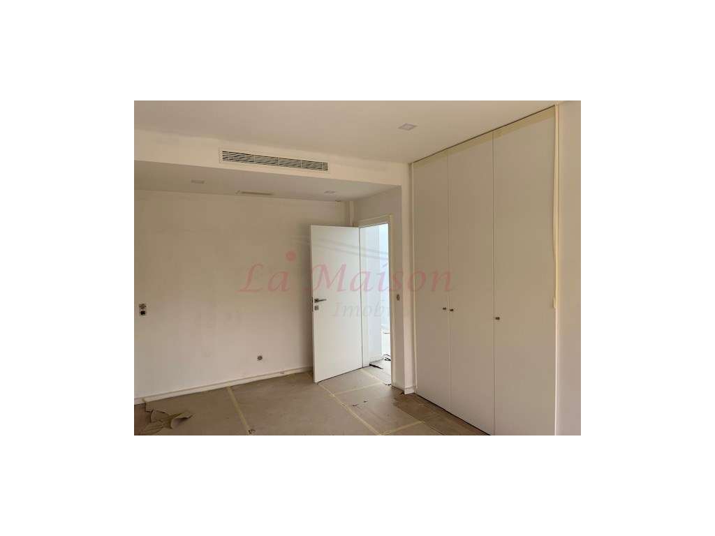 Condomínio privado de luxo V4 Duplex no Fanqueiro-14