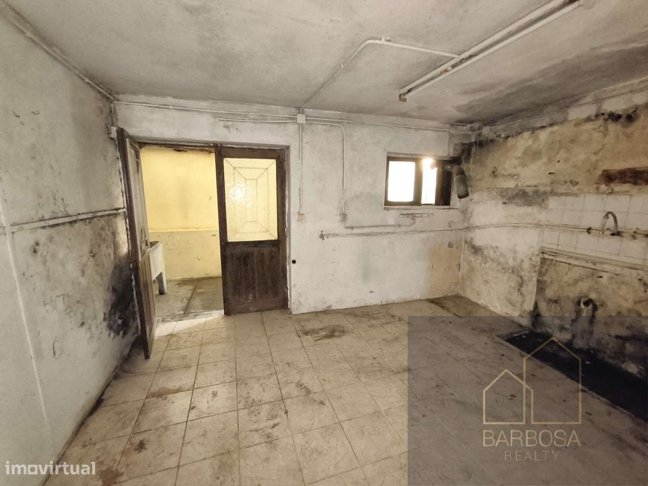 Apartamento T2 Semi-Cave  - Estação Ermesinde - Renovação - BARATO-17