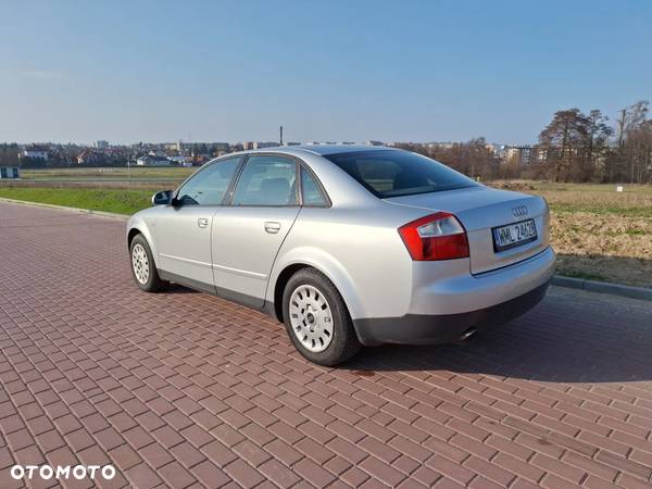 Audi A4 Avant 2.0 - 11