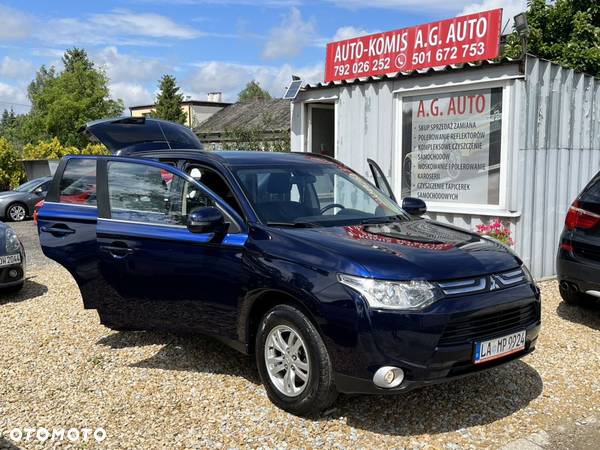 Mitsubishi Outlander - 11