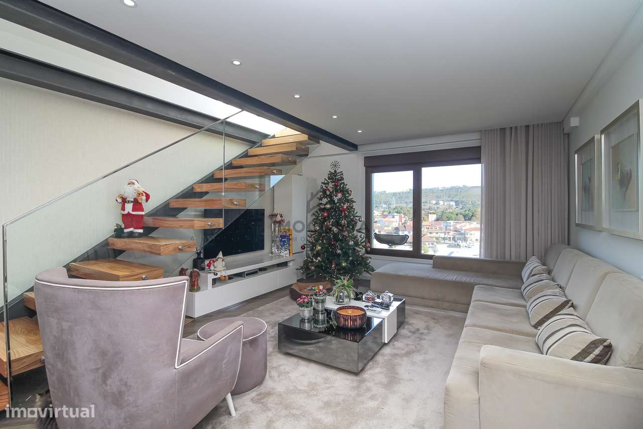 T3 Último Piso c/Terraço e Piscina- Ed. Camaleão Valongo - Grande imagem: 4/33