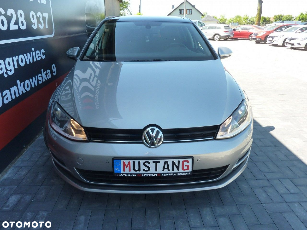 Volkswagen Golf - 2