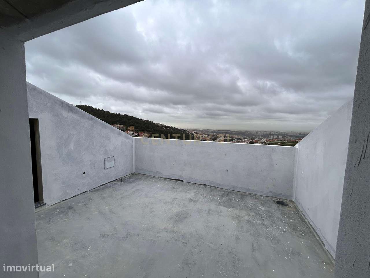 Moradia Nova em Construção no Bairro do Girassol - Grande imagem: 4/21