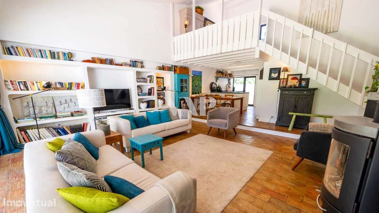 Moradia Térrea Renovada 3+1 Quartos com Piscina e Vista Golfe em Vilam-2