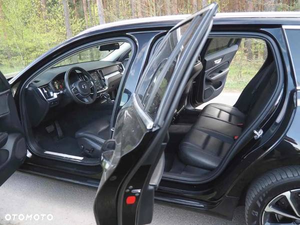 Volvo V60 D3 Geartronic Summum - 19