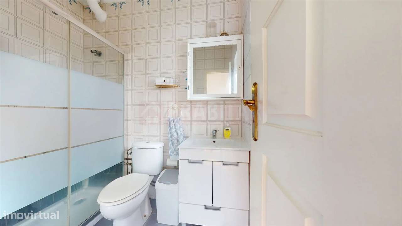 Apartamento T2 com Terraço e Anexo | Olivais-16