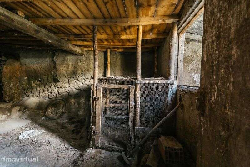 Moradia Rústica T2 / Covilhã, Teixoso - Grande imagem: 4/12